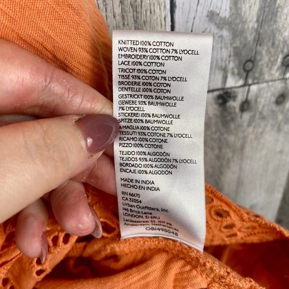 By Anthropologie Eyelet Embroidered Lace Top in Terracotta Size Extra Large. - Picture 8 of 14